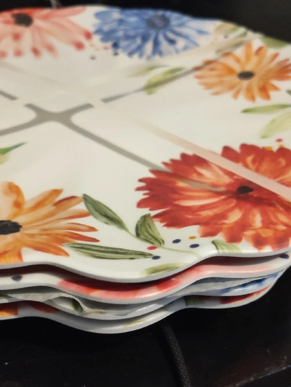 Floral Scalloped White  Serving Bowls and Plates Set - White/Multicolor